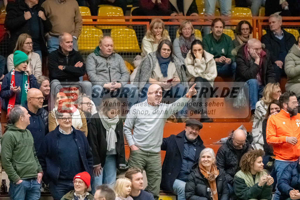 HK_20250110_101337 | 1. Bundesliga Halle Herren Crefelder HTC - Uhlenhorst Mülheim am 10.1.2025 Glockenspitz Halle Krefeld, Krefeld ,