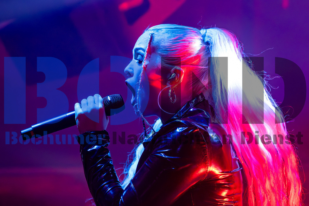 SES_ENEINS20250227-30 | bond - Realisiert mit Pictrs.com