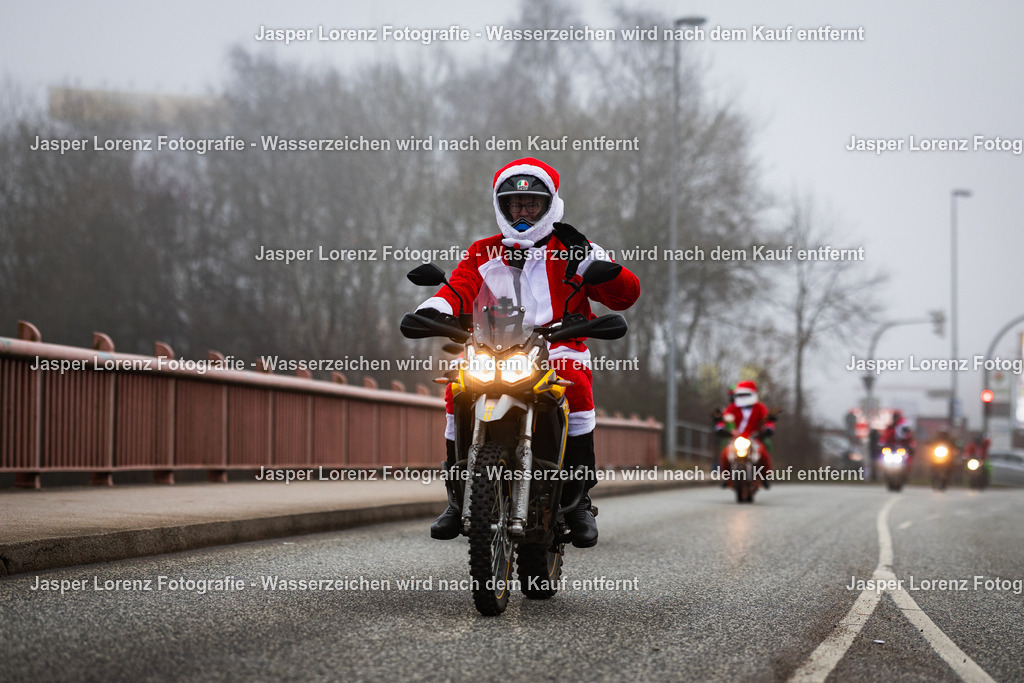 X-Mas Ride I Kiel I 2025 | Jasper Lorenz Fotografie - Realisiert mit Pictrs.com