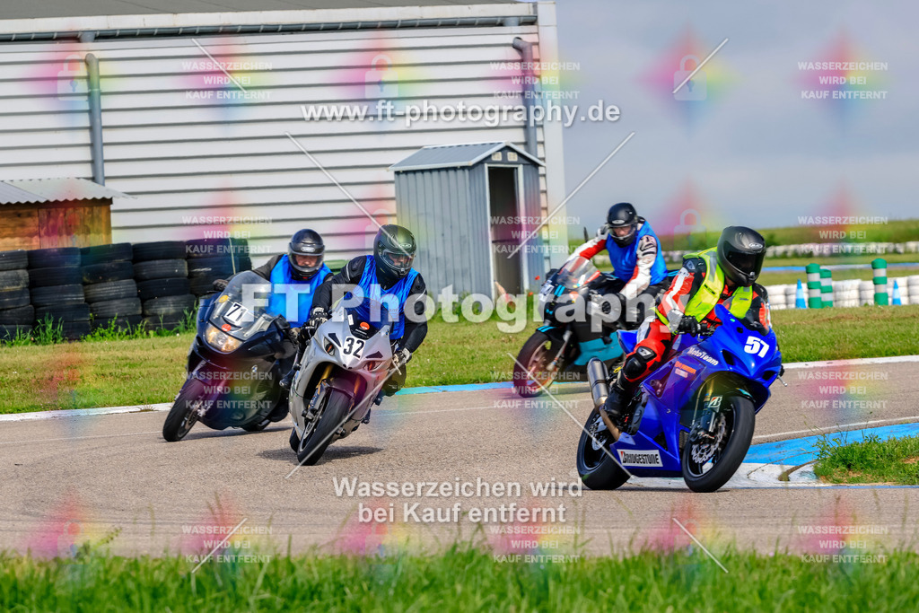 MotoTeam-8440 | Hier findet Ihr Bilder von Touristenfahrten auf der Nürburgring Nordschleife oder von anderen Veranstaltungen die ich besucht habe. Viel Spass beim Durch Schauen 