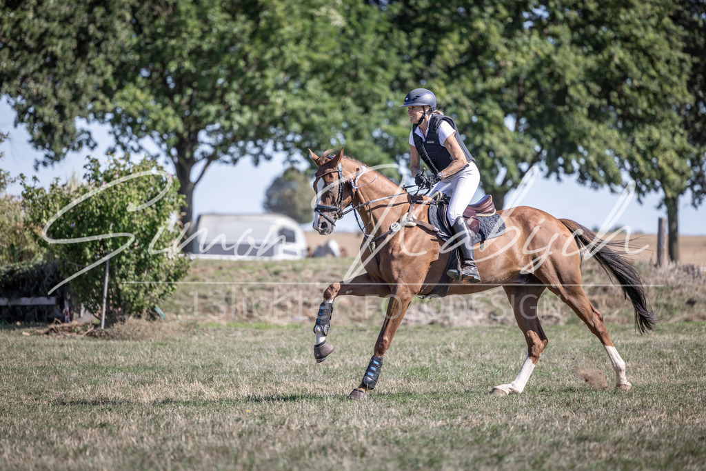 20260906-_3LI2742 | Tierfotografie Pferde, Hunde, Katzen, Haustiere.
Turnierfotografie Reitturniere, Reiten, Springreiten, Dressur in Hanau, dem Main-Kinzig-Kreis und dem Rhein-Main- Gebiet um Frankfurt