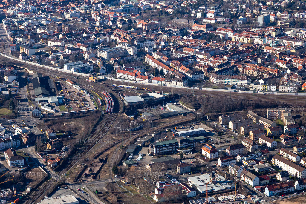 Luftbild: The Suite am Gleisdreieck in Neustadt an der Weinstraße im Bundesland Rheinland-Pfalz in Deutschland. Foto: IMG_125348.jpg vom 21.02.2021 durch Werner Riehm/FLY-FOTO.de