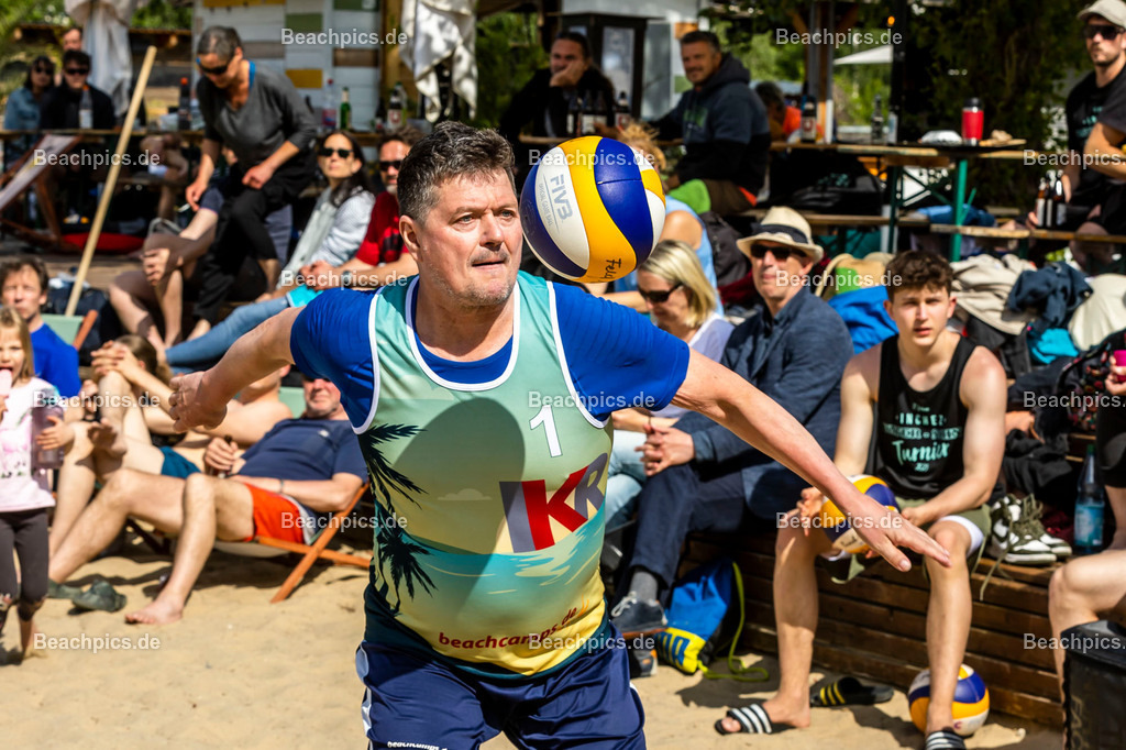 2023-00069540-Vater-Sohn-Turnier |  18.05.2023; Berlin Foto: Gerold Rebsch - www.beachpics.de
