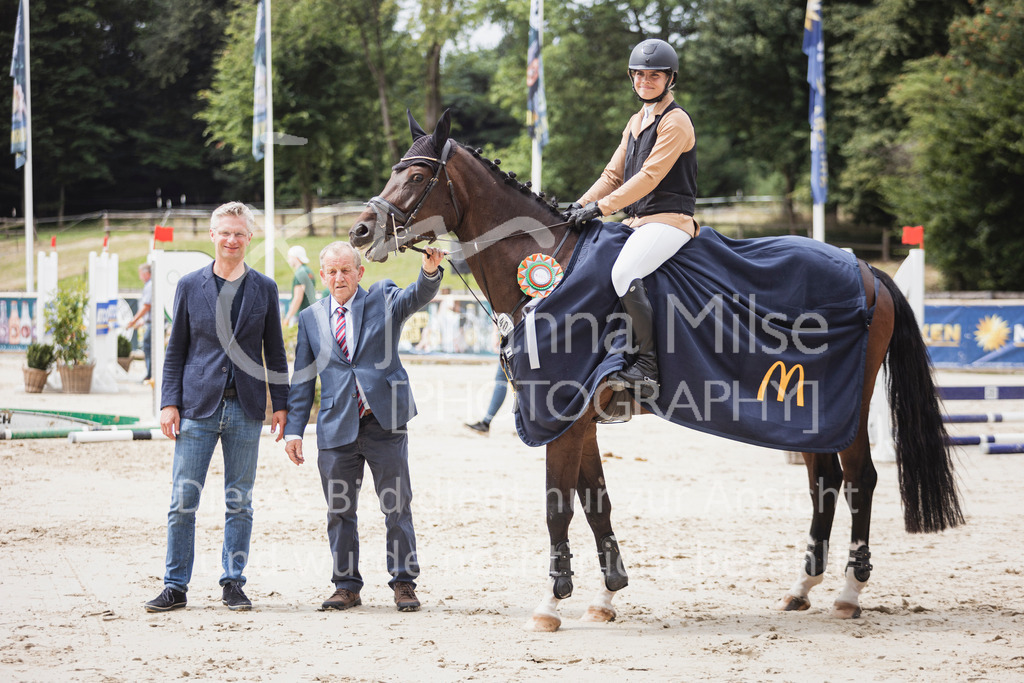 250710_BHO_Stil-A1-2-198 | Deine schönsten Turniermomente als professionelle Fotos! Entdecke hochwertige Pferdesport-Fotografie im Online-Shop. Jetzt Fotos finden & bestellen!