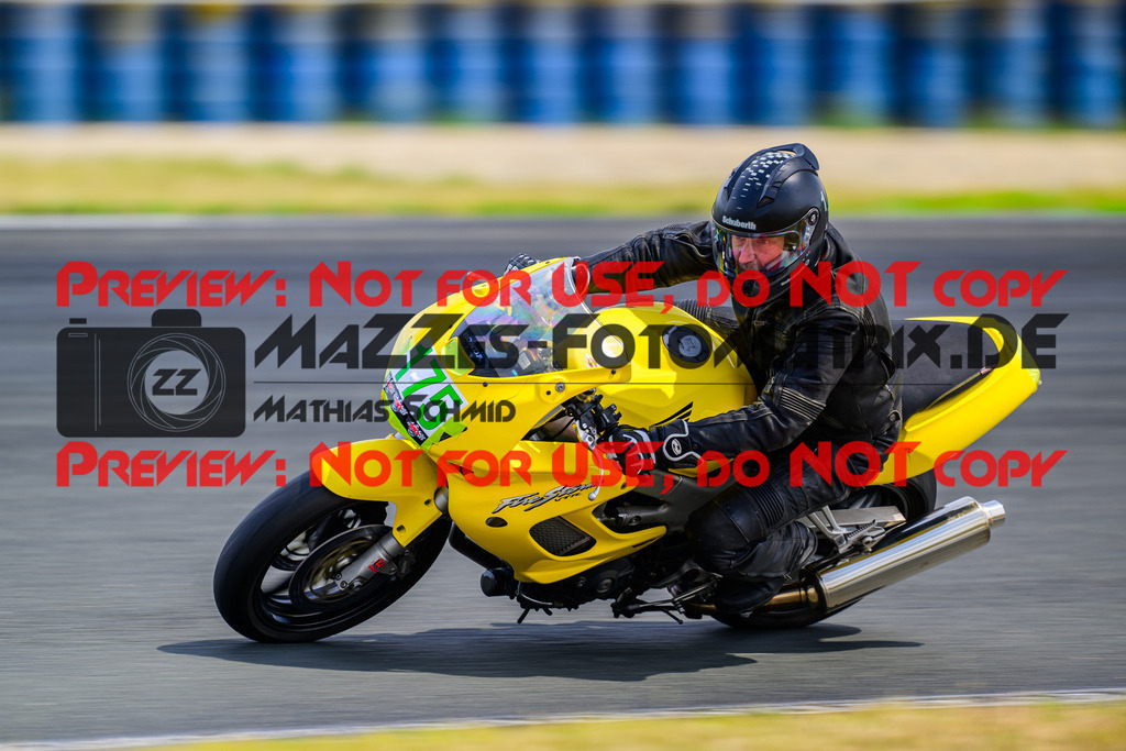MaZZes_FotoMatrix_240725_6007705_2936 | GRUEN