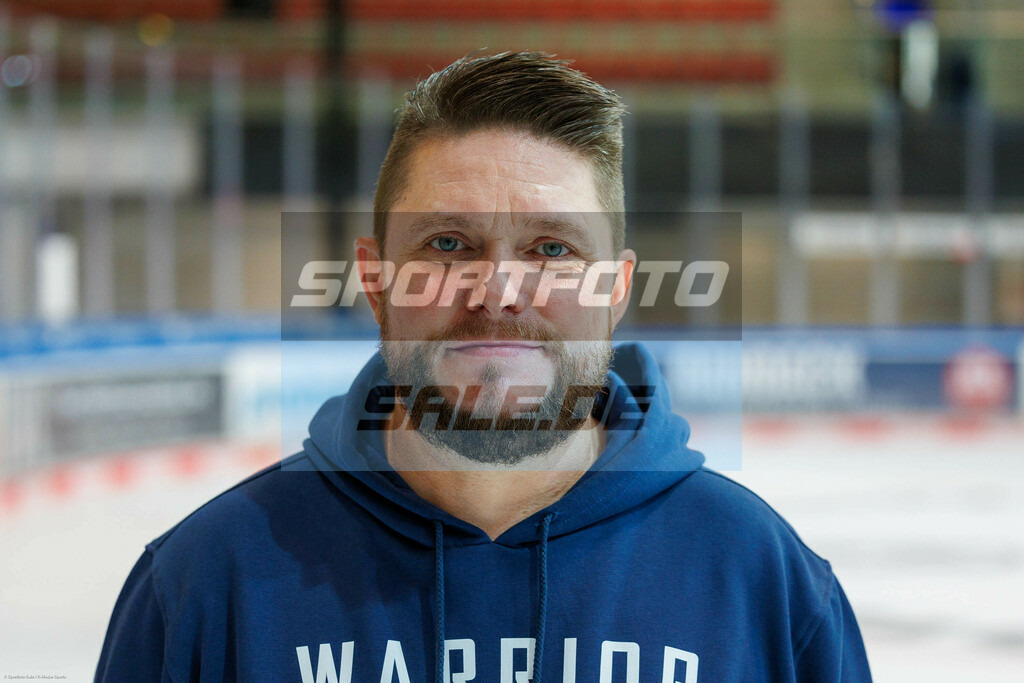 Iserlohn Roosters Teamshooting | Thorsten Weber - Realisiert mit Pictrs.com