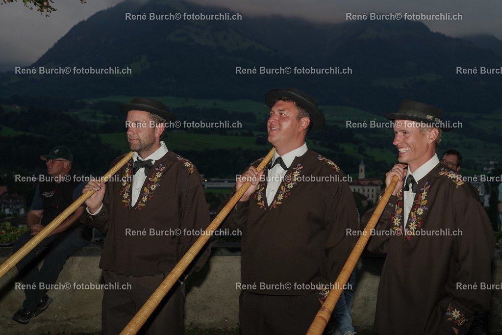 DSC08421-2 | René Burch leidenschaftlicher Fotograf aus Kerns in Obwalden.  Hier finden sie Sport, Landschaft und Natur Fotografie.
 - Realisiert mit Pictrs.com