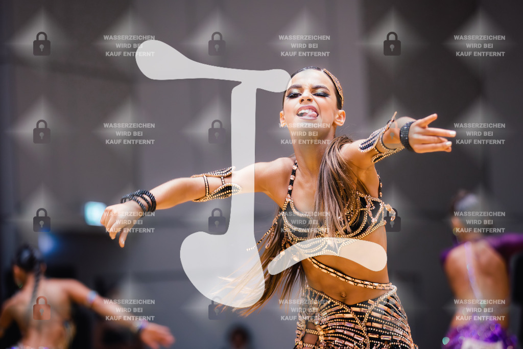 GOC 2025 - WDSF Solo Junior II Latin Female - 2025-08-21-8331 | Webshop for digital downloads and prints of dance sport, event & show photographer Julian Link - Realisiert mit Pictrs.com