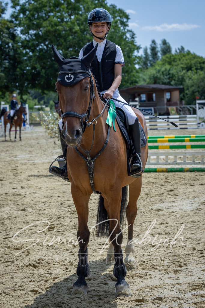 20260704-_3LI9071 | Tierfotografie Pferde, Hunde, Katzen, Haustiere.
Turnierfotografie Reitturniere, Reiten, Springreiten, Dressur in Hanau, dem Main-Kinzig-Kreis und dem Rhein-Main- Gebiet um Frankfurt