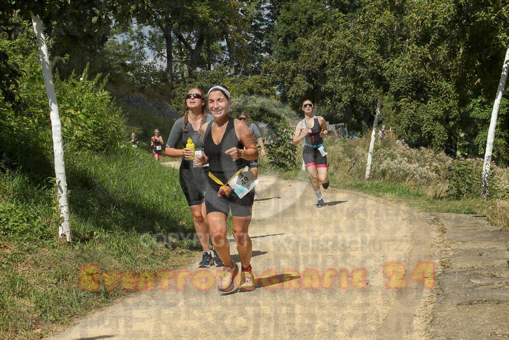 250824_1241_EX1_0226 | Sportfotografie im Rhein-Sieg Kreis, Köln, Bonn, NRW, Rheinland Pfalz, Hessen, etc. Unser Tätigkeitsfeld umfasst den Laufsport vom Volkslauf über den Marathon, Duathlon, Triathon bis zum Ultralauf wie Kölnpfad Ultra oder Schindertrail.