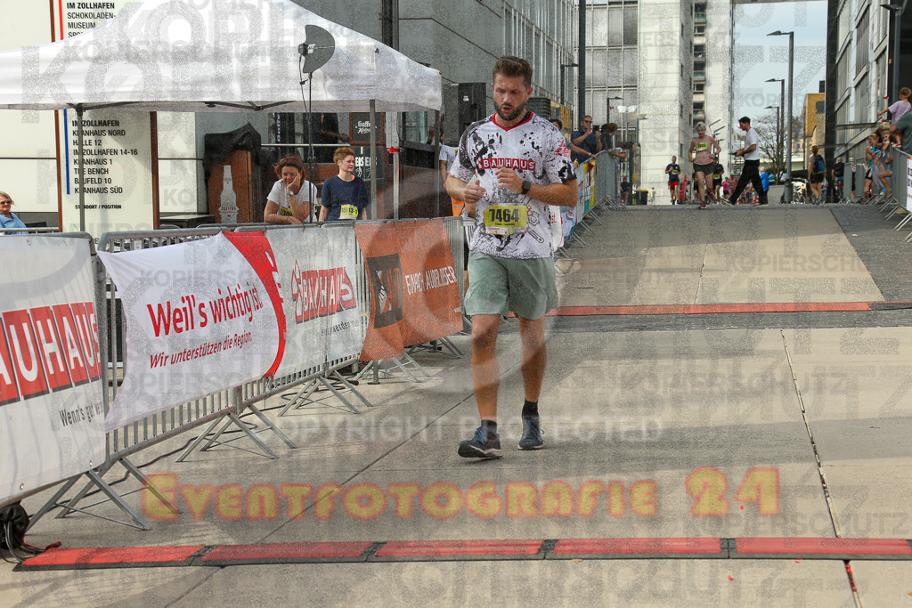 250920_1524_EX1_9266 | Sportfotografie im Rhein-Sieg Kreis, Köln, Bonn, NRW, Rheinland Pfalz, Hessen, etc. Unser Tätigkeitsfeld umfasst den Laufsport vom Volkslauf über den Marathon, Duathlon, Triathon bis zum Ultralauf wie Kölnpfad Ultra oder Schindertrail.