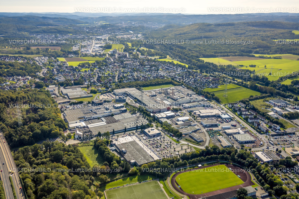 Arnsberg230904664 | Luftbild, Gewerbegebiet Bruchhausen und Sportplatz Große Wiese, Bruchhausen, Arnsberg, Sauerland, Nordrhein-Westfalen, Deutschland