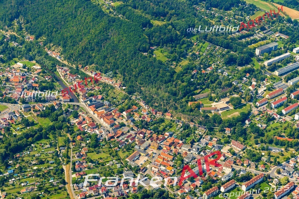 Klassische Luftaufnahme ohne Drohne zeigt:Schwarza bei Rudolstadt - Die Luftbildaufnahme wurde 2025 vom UL-Flugzeug heraus erstellt ( keine Drohnenaufnahme ) - Hochauflösende Luftaufnahme -Nicht vergleichbar mit Google Maps oder Satelittenbilder- Die Geschenkidee !Mit Lizenz und Bildrechte bestellbar