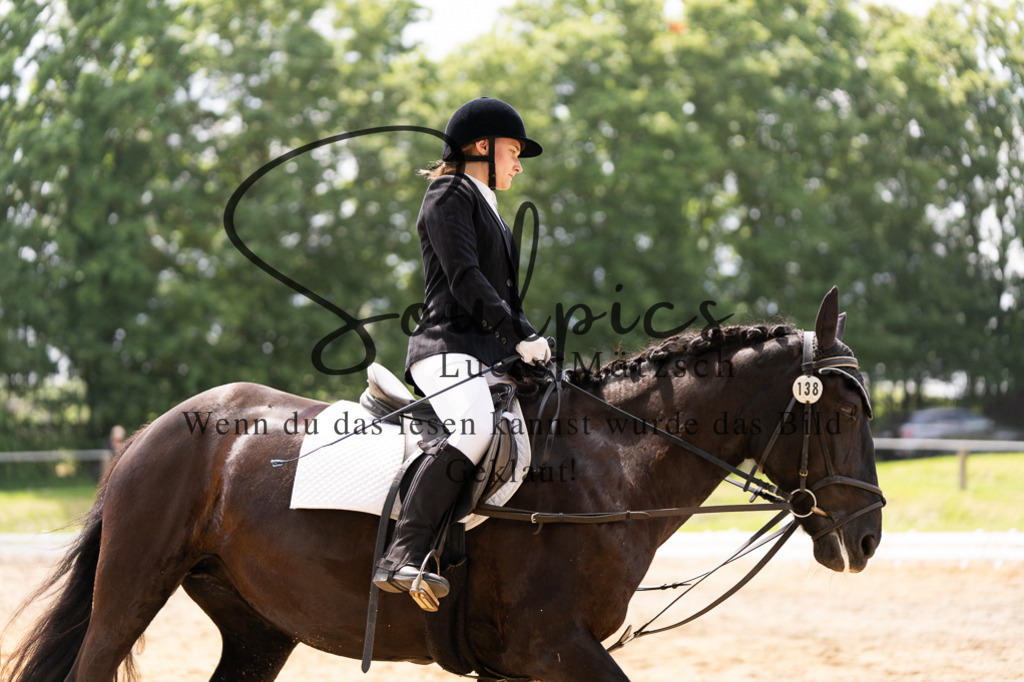 A7505999 | Turnier/Reitfotograf