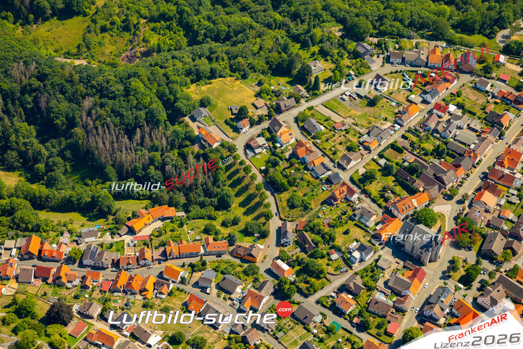 Die Luftaufnahme Obermarsberg - Marsberg wurde 2022 vom Flugzeug aus (keine Drohne) erstellt. Hohe Auflösung -für große Poster und Wandbilder geeignet - Garantiert!