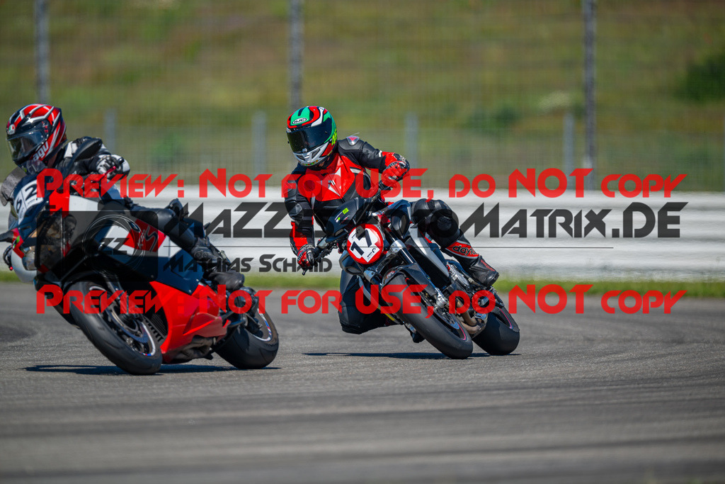 MaZZes-Fotomatrix-20260523-112251 | GRUEN
