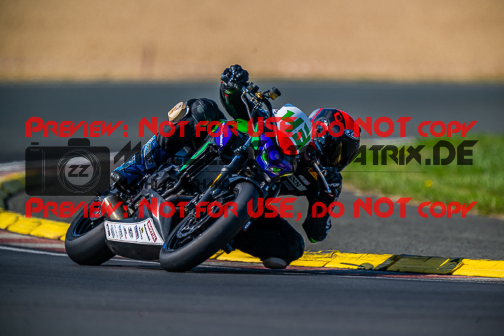 MaZZes_FotoMatrix_220722_1407 | TWIN