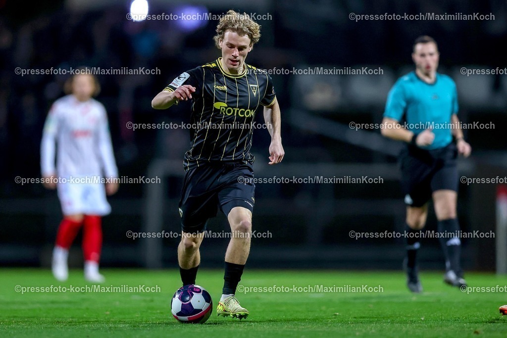 FKo26022601004 | 26.02.2026, Fußball, Landespokal Mittelrhein, SC Fortuna Köln - TSV Alemannia Aachen, Südstadion, Viertelfinale Bitburger-Pokal, Saison 2025 2026: Jonas Oehmichen&nbsp; (Alemannia Aachen #24)  DFB regulations prohibit any use of photographs as image sequences and or quasi-video.