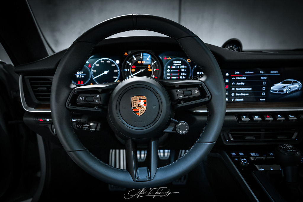 R6PZ3513 _Alexander Tschuncky | Entdecken Sie die faszinierende Welt von Alexander Tschuncky Arts: Kreative Fotografie, atemberaubende Automobilkunst und hochwertiger Bilderdruck. Lassen Sie sich inspirieren! - Realisiert mit Pictrs.com