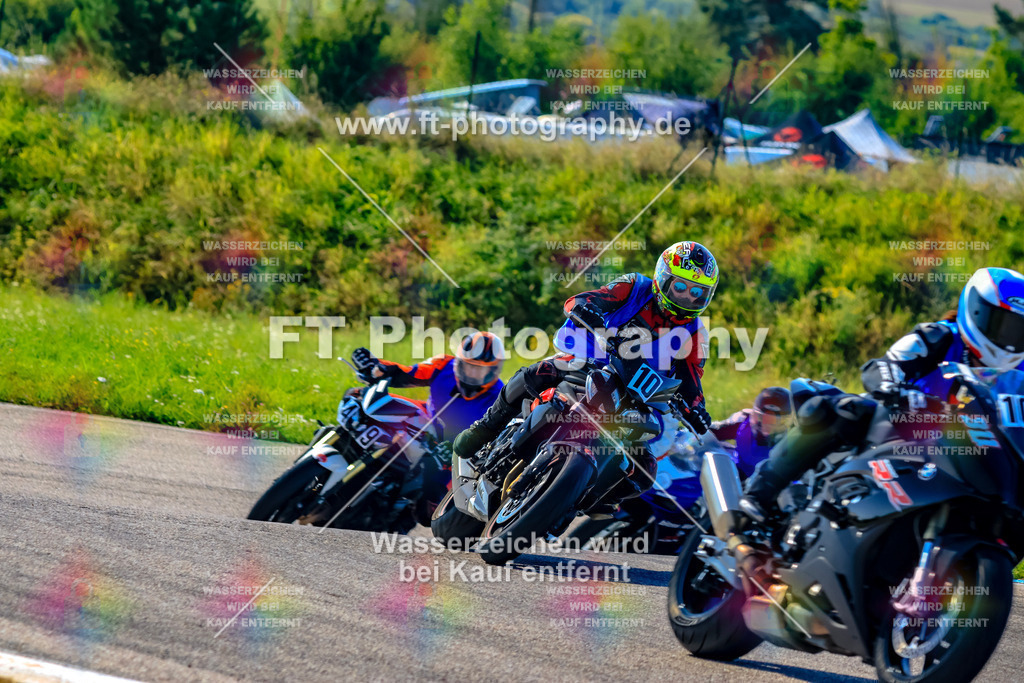 010-2368 | Hier findet Ihr Bilder von Touristenfahrten auf der Nürburgring Nordschleife oder von anderen Veranstaltungen die ich besucht habe. Viel Spass beim Durch Schauen 