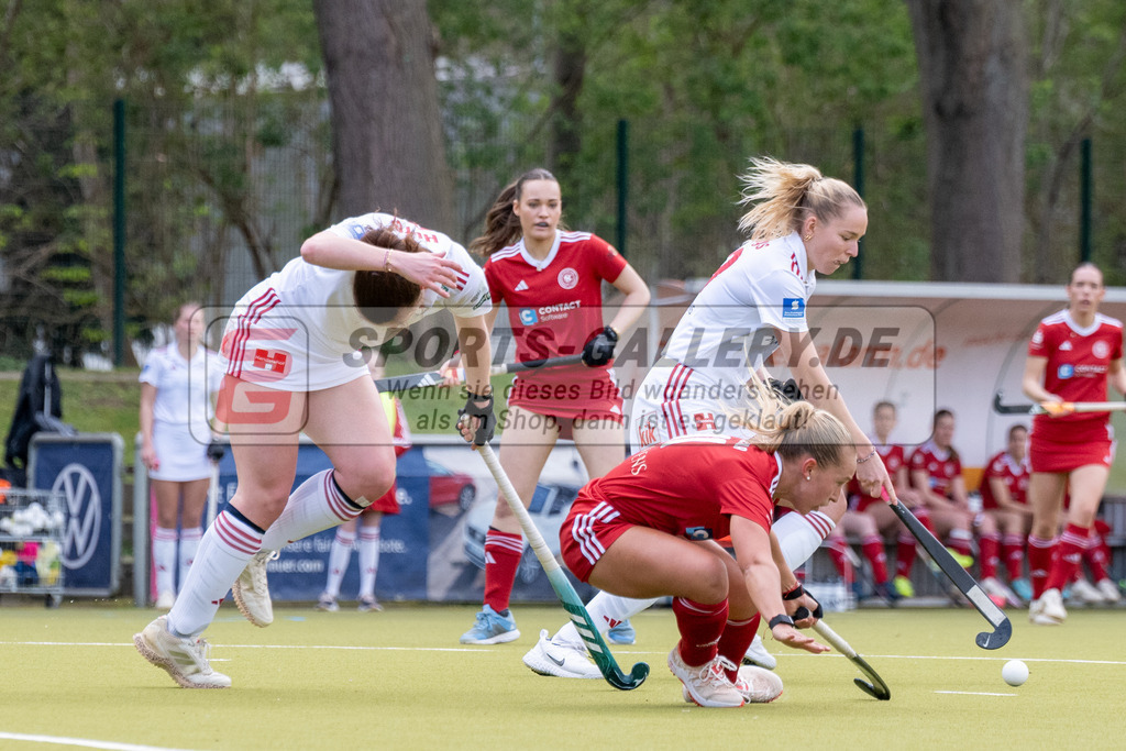 SFE_20260321_0096 | Köln, Deutschland, 21.03.26: Feldhockey 1. Bundesliga Damen zwischen Rot-Weiss Köln - Bremer HC im REWE Sportpark am 21.03.2026 in Köln, Deutschland. (Foto von Stephan Fehrmann)Köln, Germany, 21.03.26: Feldhockey 1. Bundesliga Damen between Rot-Weiss Köln - Bremer HC in REWE Sportpark at 21.03.2026 in Köln, Deutschland. (Foto from Stephan Fehrmann)