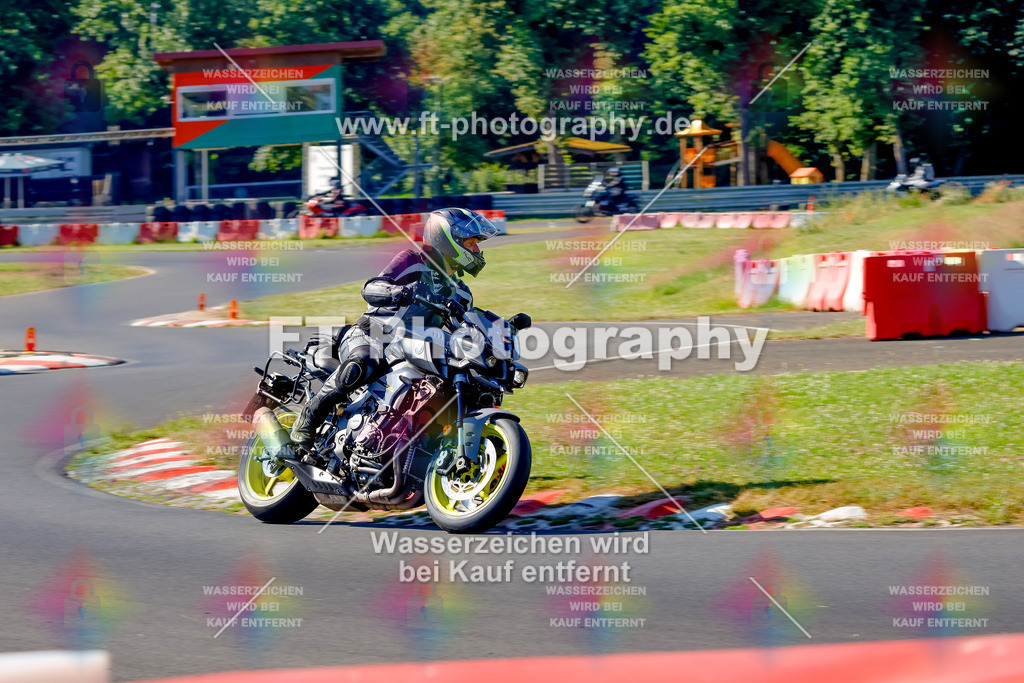 _MOT8780 | Hier findet Ihr Bilder von Touristenfahrten auf der Nürburgring Nordschleife oder von anderen Veranstaltungen die ich besucht habe. Viel Spass beim Durch Schauen 