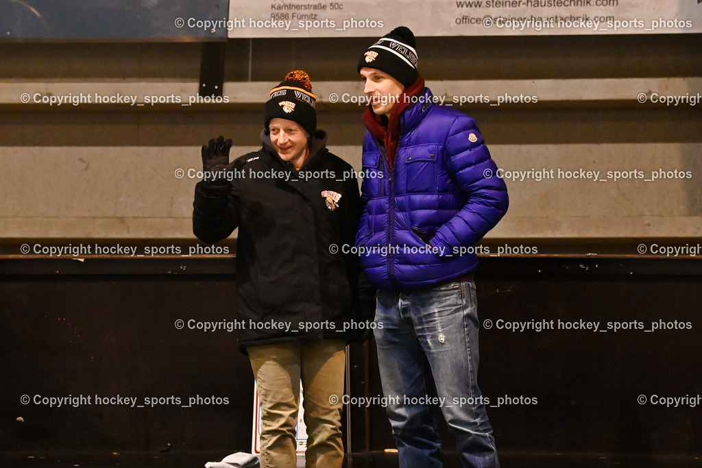 USC Velden vs. ESC Steindorf 9.1.2023 | Betreuer USC Velden Johannes Auer, Headcoach USC Velden GRESSEL Herwig