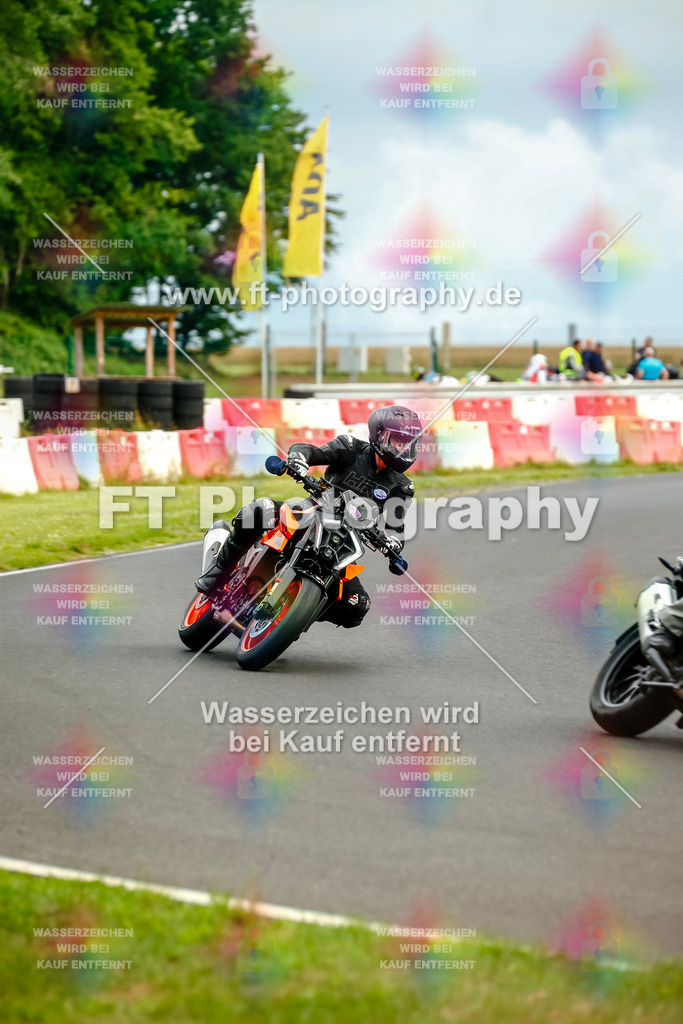 VBK-4380 | Hier findet Ihr Bilder von Touristenfahrten auf der Nürburgring Nordschleife oder von anderen Veranstaltungen die ich besucht habe. Viel Spass beim Durch Schauen 