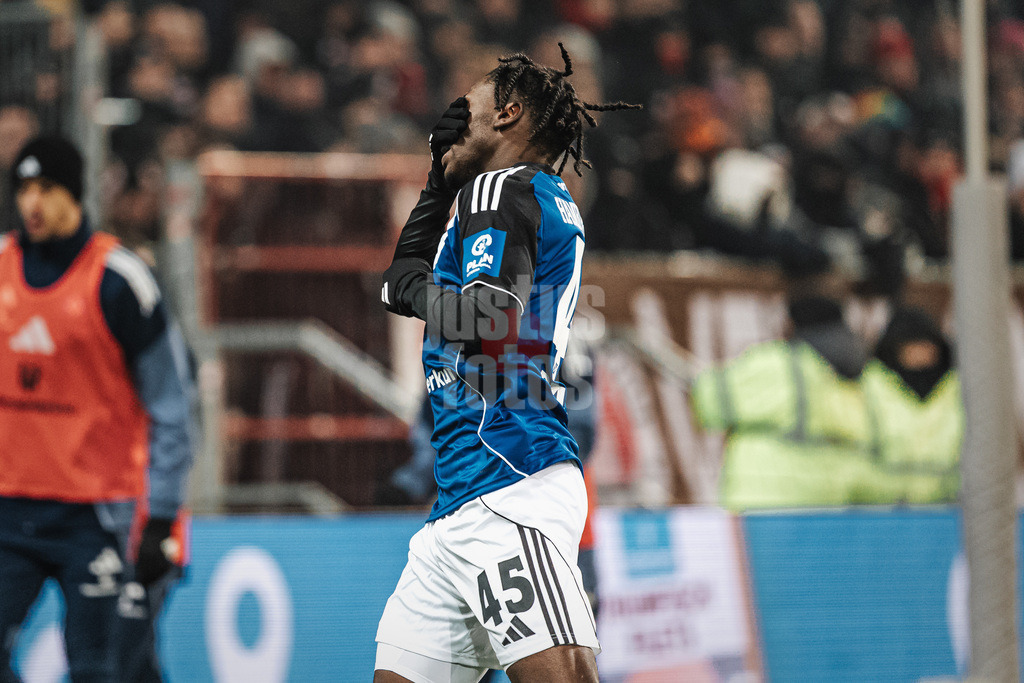 Fußball | Männer | Saison 2025/2026  | Fußball-Bundesliga | 19. Spieltag | FC St. Pauli vs. Hamburger SV | 23.01.2026 | Fabio Balde (#45, HSV) ärgert sich