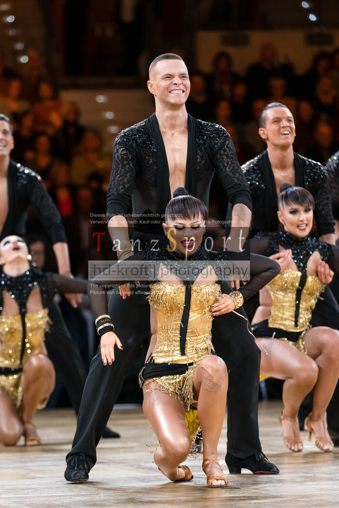 20241109_DM-Formationen_5840 | Tanzsportbilder, Standardtanz, Lateintanz, WDSF, DTV, LTVB, dancecomp, goc, hessen tanzt, blaues band der spree, walzer, tango, wiener walzer, slowfox, quickstepp, samba, rumba, cha-cha-cha, paso doble. jive, hd-kroft photography, turniertanzsport