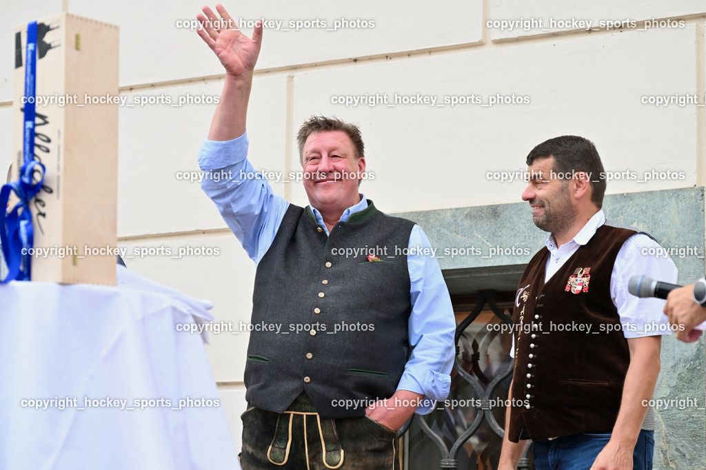 Empfang Heiko Gigler in Gmünd | Bürgermeister Gmünd Josef Jury, Bürgermeister Krems KTN. Gottfried Kogler, Empfang Heiko Gigler in Gmünd, Empfang Heiko Gigler in Gmünd am 14.08.2024 in Gmünd (Hauptplatz Gmünd), Austria, (Photo by Bernd Stefan)