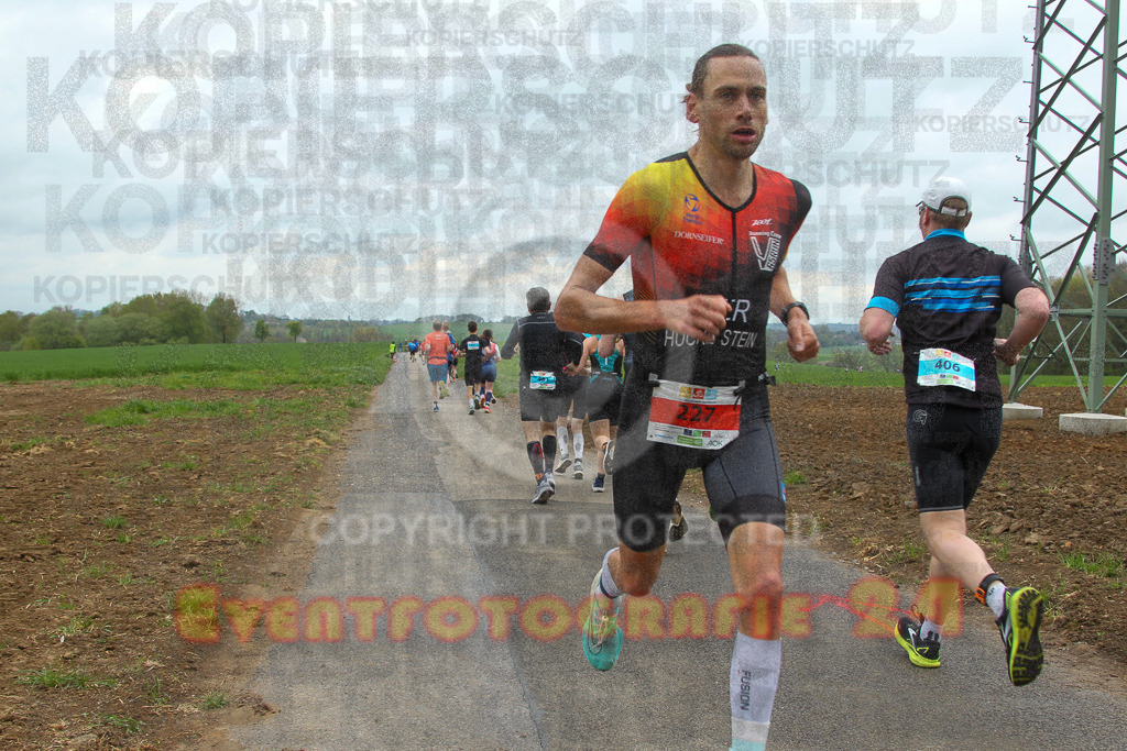 250413_1121_EV4_7592 | Sportfotografie im Rhein-Sieg Kreis, Köln, Bonn, NRW, Rheinland Pfalz, Hessen, etc. Unser Tätigkeitsfeld umfasst den Laufsport vom Volkslauf über den Marathon, Duathlon, Triathon bis zum Ultralauf wie Kölnpfad Ultra oder Schindertrail.