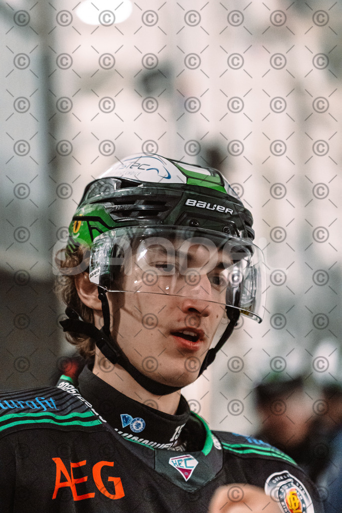 Alligators_vs_Erding_12_12_2025-147 | Höchstadt Alligators Fotogalerie: Eishockey-Action aus Franken. Professionelle Spielfotos, Portraits & Stadionbilder zum Download. Jetzt entdecken! - Realisiert mit Pictrs.com