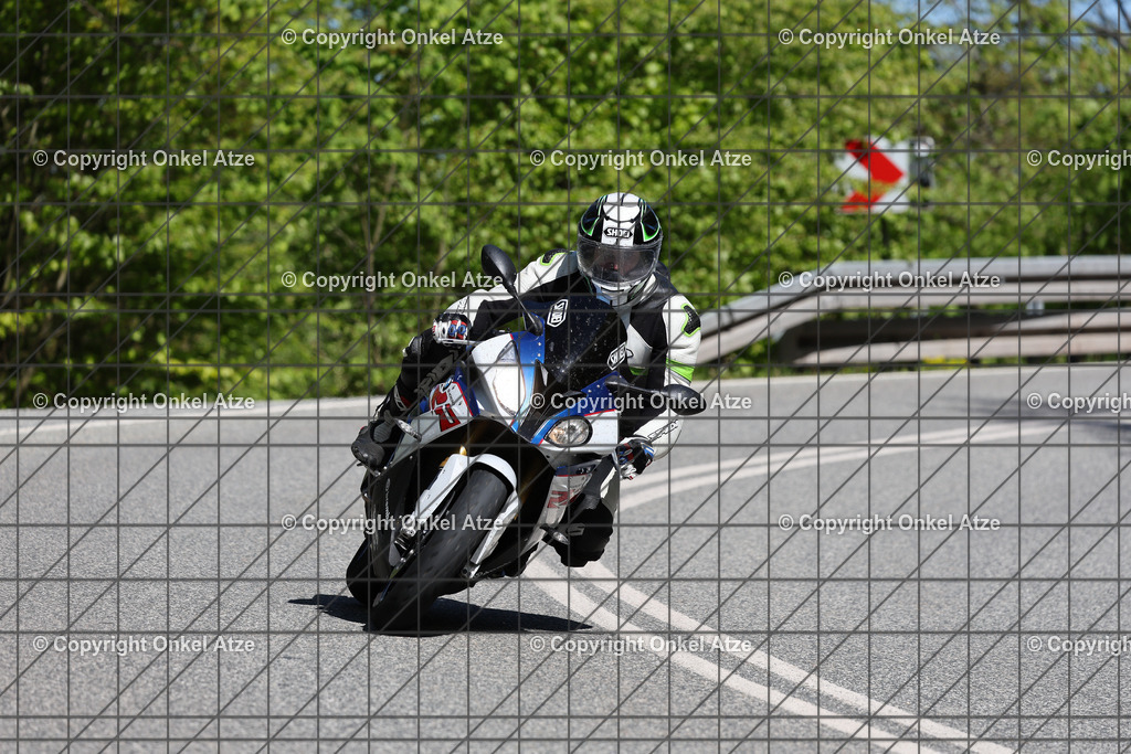 IMG_0049 | Fotograf am Kyffhäuser. Onkel Atze. Kyffhäuser Rennstrecke. Café36. Motorsportfotografie. - Realisiert mit Pictrs.com