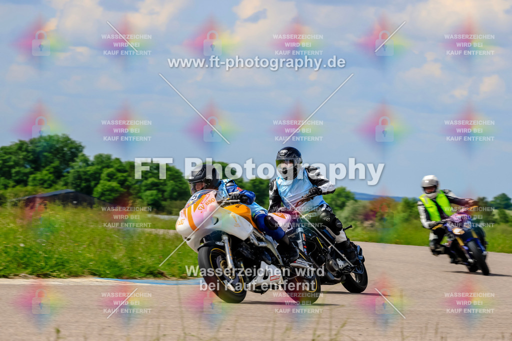 MotoTeam-0756 | Hier findet Ihr Bilder von Touristenfahrten auf der Nürburgring Nordschleife oder von anderen Veranstaltungen die ich besucht habe. Viel Spass beim Durch Schauen 