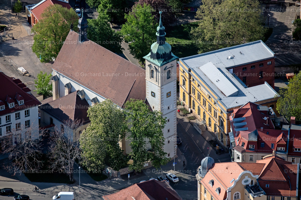 4025880 | ERFURT 06.05.2020 Kirchengebäude " St. Crucis (Neuwerkkirche) " an der Lutherstraße im Ortsteil Altstadt in Erfurt im Bundesland Thüringen, Deutschland. Weiterführende Informationen bei: Katholische Kirchengemeinde St. Laurentius Erfurt. // Church building " St. Crucis (Neuwerkkirche) " on Lutherstrasse in the district Altstadt in Erfurt in the state Thuringia, Germany. Further information at: Katholische Kirchengemeinde St. Laurentius Erfurt. Foto: Gerhard Launer