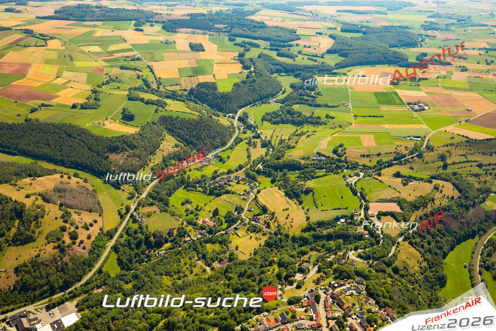 Die Luftaufnahme Obermarsberg - Marsberg wurde 2022 vom Flugzeug aus (keine Drohne) erstellt. Hohe Auflösung -für große Poster und Wandbilder geeignet - Garantiert!
