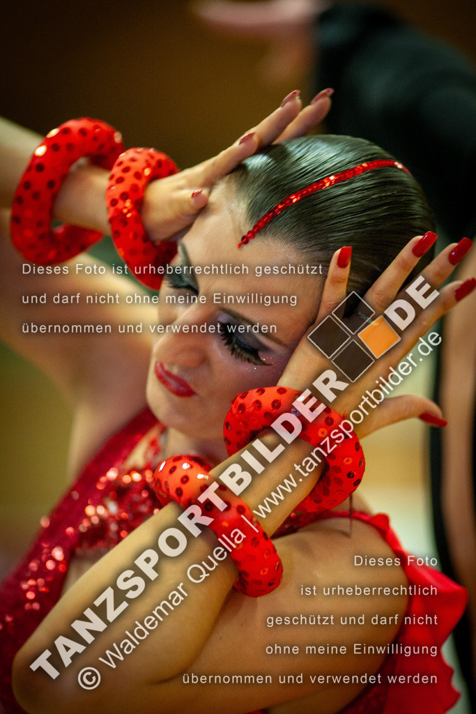 20090124-10271 | Hier finden Sie Tanz Bilder vom Latein und Standard Formationen tanzen. Sportbilder vom Tanzsport. Schöne Fotos und von Weltmeisterschaft, Europameisterschaft, Bundesliga, Regionalliga, Oberliga und Landesliga sowie von GOC Stuttgart, DanceComp, WM Bremen