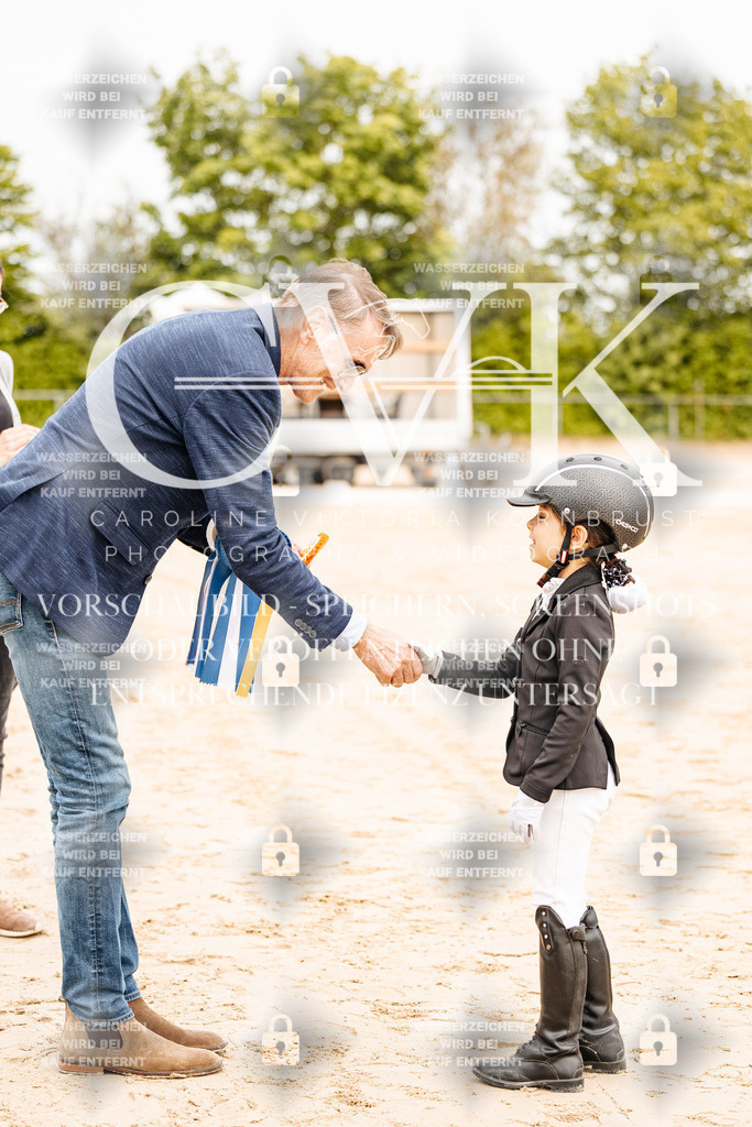 CK904166 | Turnierfotografie Pferdefotografie Trier Rheinland-Pfalz Pferdesport Reitsport Tierfotografie Sportfotografie Pferdevideo Pferdevideografie Equestrianvideography equestrianphotography  - Realisiert mit Pictrs.com