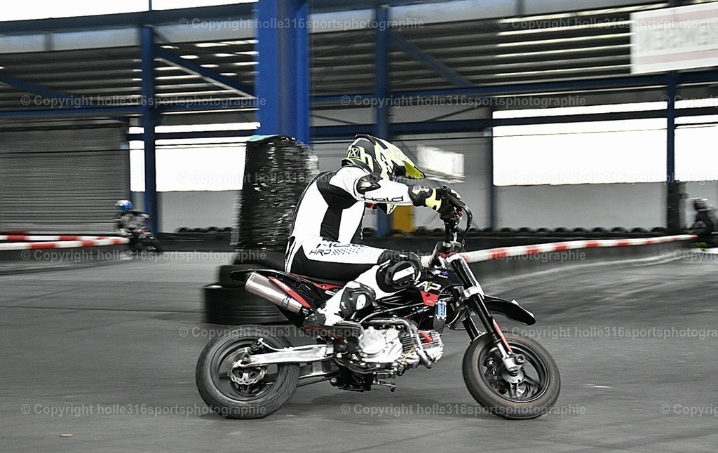 DSC_0173 | Sportfotografie , Motorsport, Motoross, Reitsport, Mointainbike, Enduro,
Landschaft , Outdoor, Eventfotografie, Landschaft, Bilder online bestellen - Realisiert mit Pictrs.com