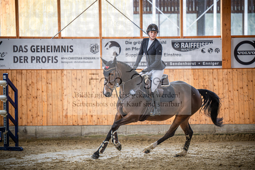 DOS_1583 | Entdecke hochwertige Reitturnierfotos von Foto Oger. Professionell, emotional und authentisch – jetzt Lieblingsmomente im Shop bestellen.Deutschlandweite Turnierfotografie. - Realisiert mit Pictrs.com