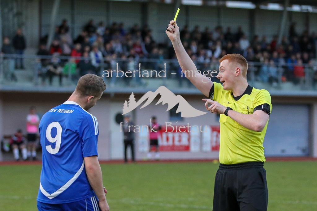 OE7A2015 | gelb für , Tobias Artmann, #9, Schiedsrichter Martin Kagermeier