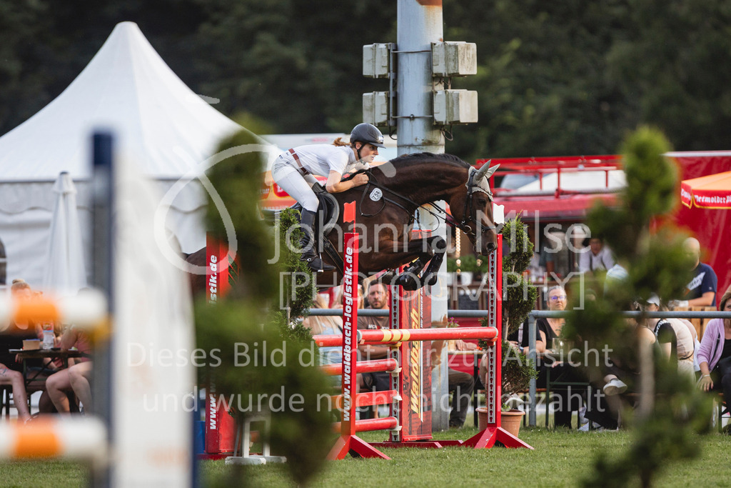 240719_LC_Mannschaft-722 | Deine schönsten Turniermomente als professionelle Fotos! Entdecke hochwertige Pferdesport-Fotografie im Online-Shop. Jetzt Fotos finden & bestellen!
