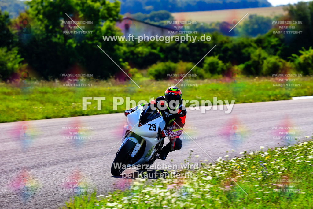 029-5603 | Hier findet Ihr Bilder von Touristenfahrten auf der Nürburgring Nordschleife oder von anderen Veranstaltungen die ich besucht habe. Viel Spass beim Durch Schauen 