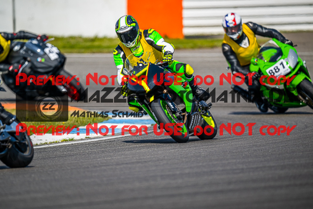 MaZZes_FotoMatrix_230410_6816 | INST