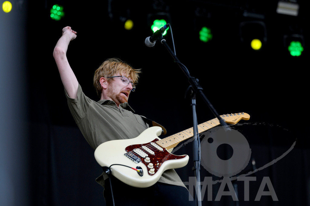 _DWA6731 | Schottisch Gitarrist Jamie Watson von der Band Big Country bei ihrem Auftritt im Rahmen des Festival Lieder am See 2024 in Franken Enderndorf Spalt, 27.07.2024 Bayern Deutschland - Realisiert mit Pictrs.com