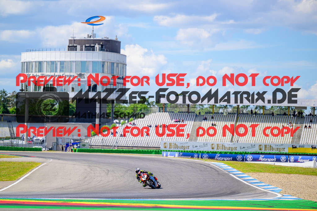 MaZZes_FotoMatrix_240615_8641 | WEISS