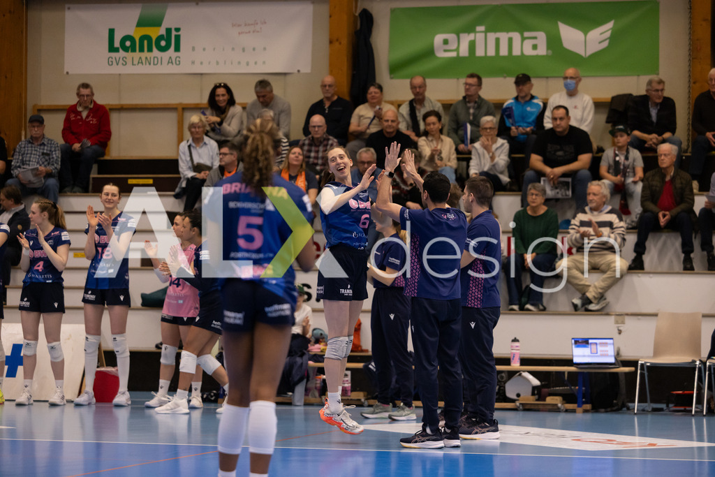 Volleyball I Frauen I Saison 2025-2026 I Volleyball NLA | Women I 1/2 Finals I  VC Kanti Schaffhausen - Sm'Aesch Pfeffingen I 07.03.2026 | 6 Madlaina Matter (CH) (Sm'Aesch Pfeffingen) – Mittelblock - Realisiert mit Pictrs.com