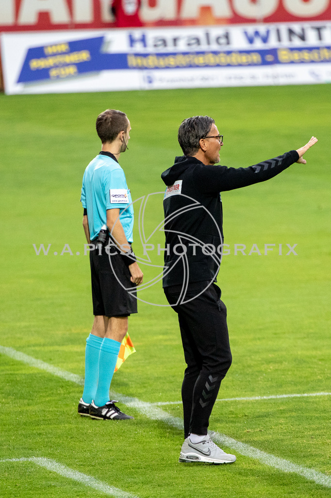 SV Ried vs Fc Wacker Innsbruck | RIED,AUSTRIA,17.JUL.20 - SOCCER - HPYBET 2. Liga, SV Ried vs FC Wacker Innsbruck. Image shows head coach Gerald Baumgartner (Ried).
Photo: SMP/Andreas Willdoner