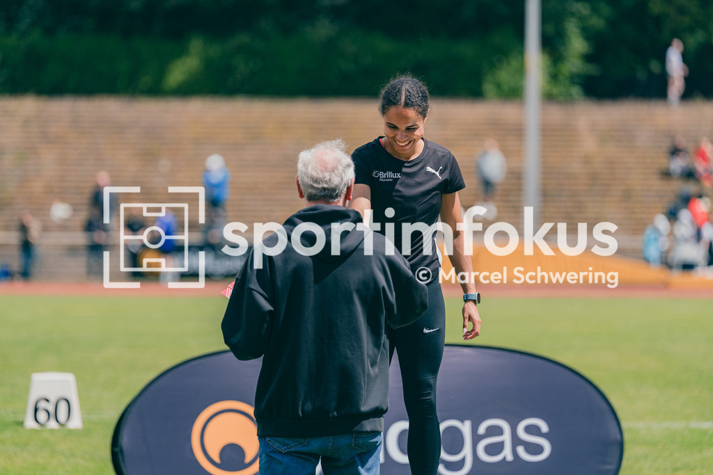FLVW-Meisterschaften 2026 | Impressionen und Wettkampfszenen der FLVW-Meisterschaften 2026 mit Athletinnen und Athleten verschiedener Vereine und Altersklassen in unterschiedlichen Disziplinen der Leichtathletik. - Realisiert mit Pictrs.com